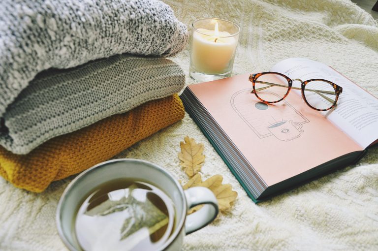 6 ASTUCES HYGGE POUR APPORTER DE LA DOUCEUR DANS VOTRE VIE